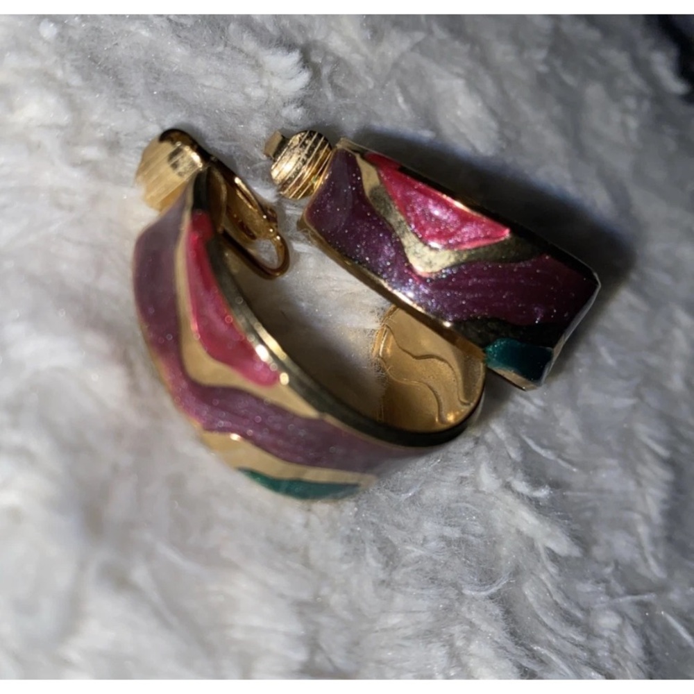 VTG goldtone shrimp half-hoop Clip On earrings multicolor enamel Multiple  Color